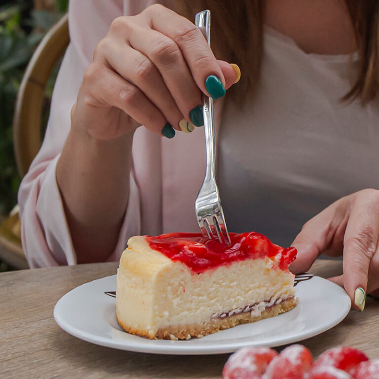 Cheesecake with strawberries - Cheesecakes - Baked cakes - Zdjęcie 1