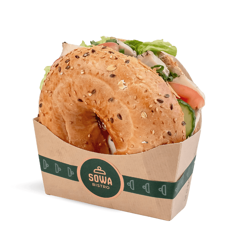 Bajgiel z kurczakiem i sosem duńskim