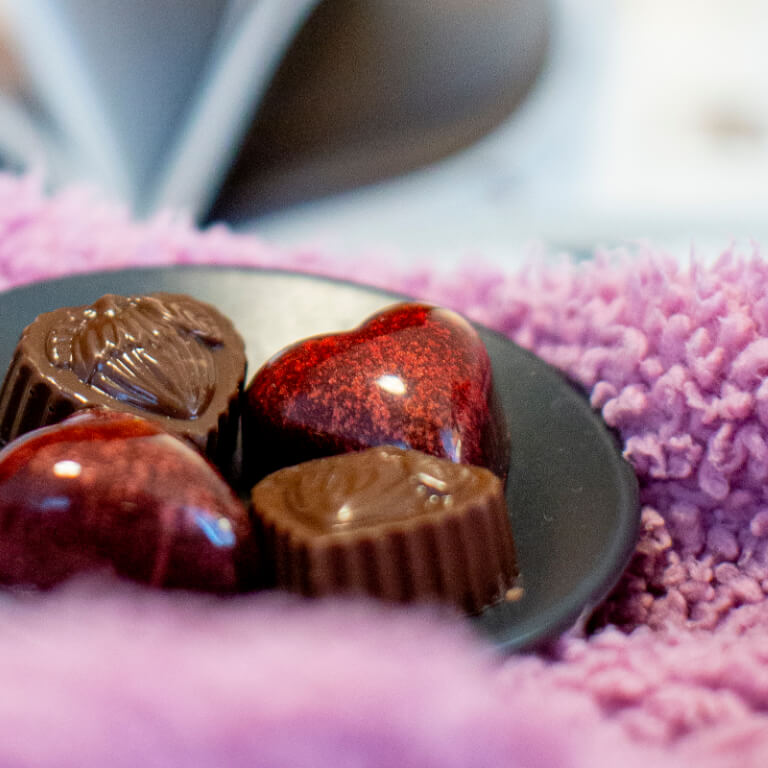 Blackcurrant praline - Pralines - Chocolate delicacies - Zdjęcie 7