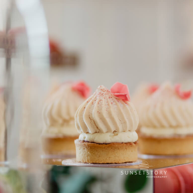 Mini tarta malinowa z bezą - Mini desery - Słodki Bufet - Zdjęcie 4