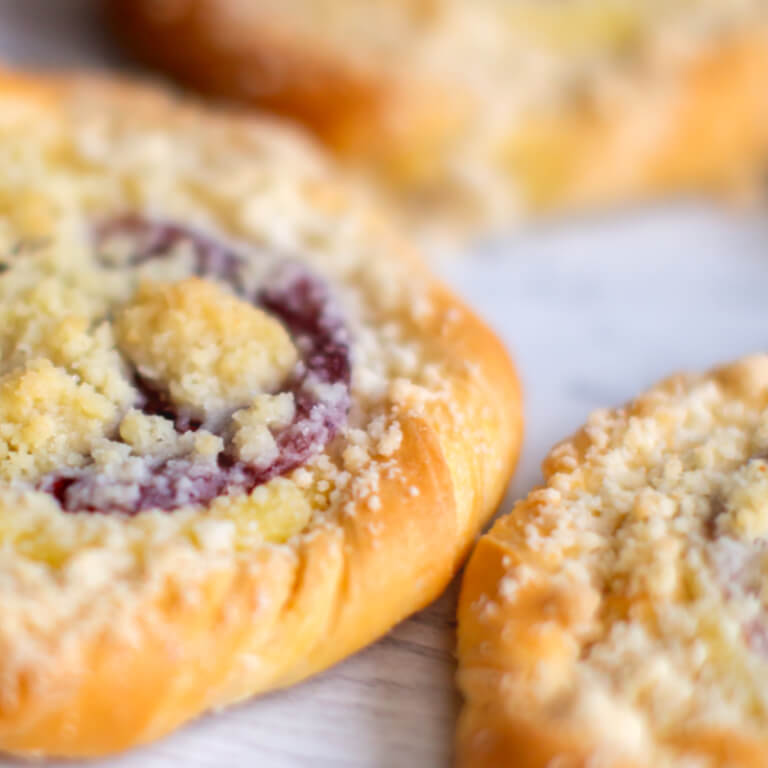 Drożdżówka truskawkowa - Babeczki - Ciastka - Zdjęcie 4