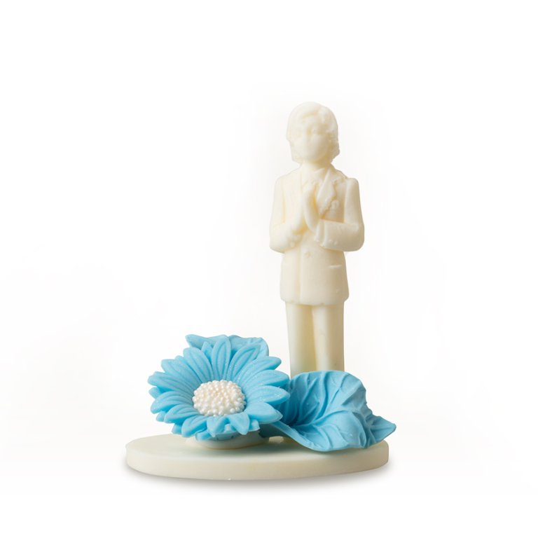 Boy’s Communion figurine