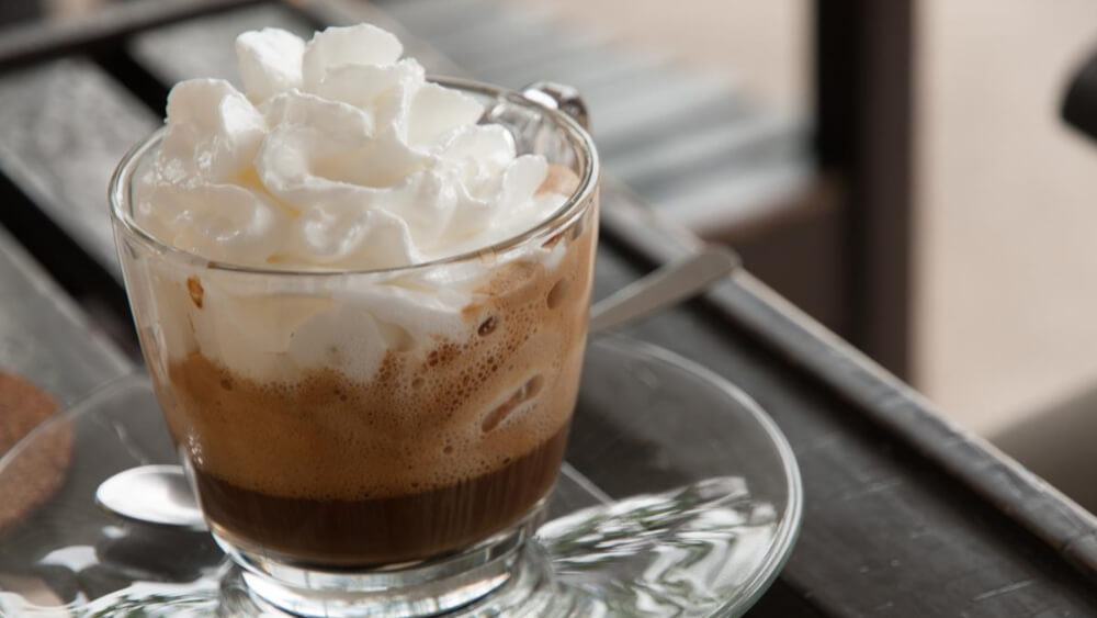 Jak serwuje się kawę na świecie? Poznaj 3 oryginalne sposoby!