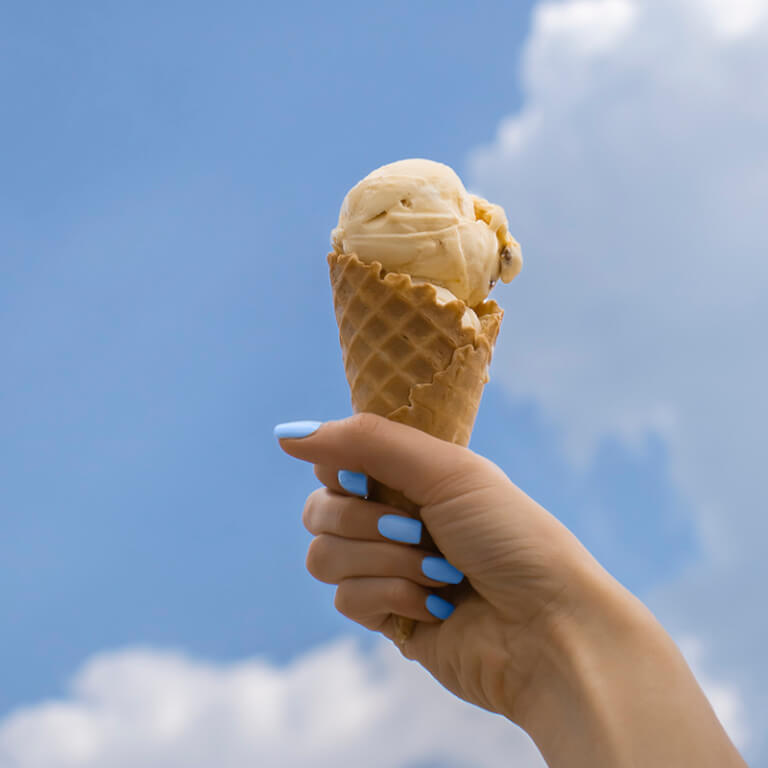 Salted caramel ice cream - Ice cream in a tub  - Ice cream - Zdjęcie 5
