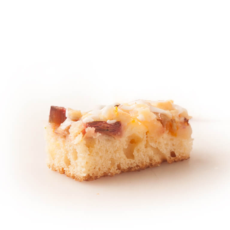 Placek jogurtowy z rabarbarem - Placki - Ciasta pieczone