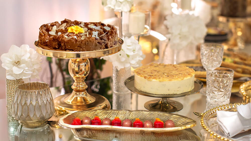 Co zamówić na Święta? Mazurki, baby, serniki – przewodnik po bestsellerach z Cukierni