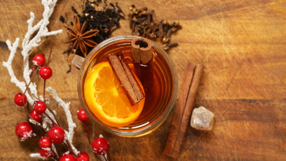 Poznaj 3 przepisy na idealną zimową herbatę